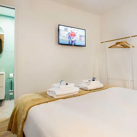 Vakantiehuis Elegant - 2bd - 8p - Eiffel Tower Parijs
