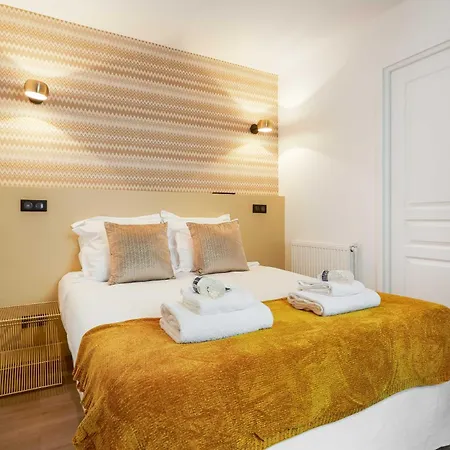 Elegant - 2bd - 8p - Eiffel Tower *